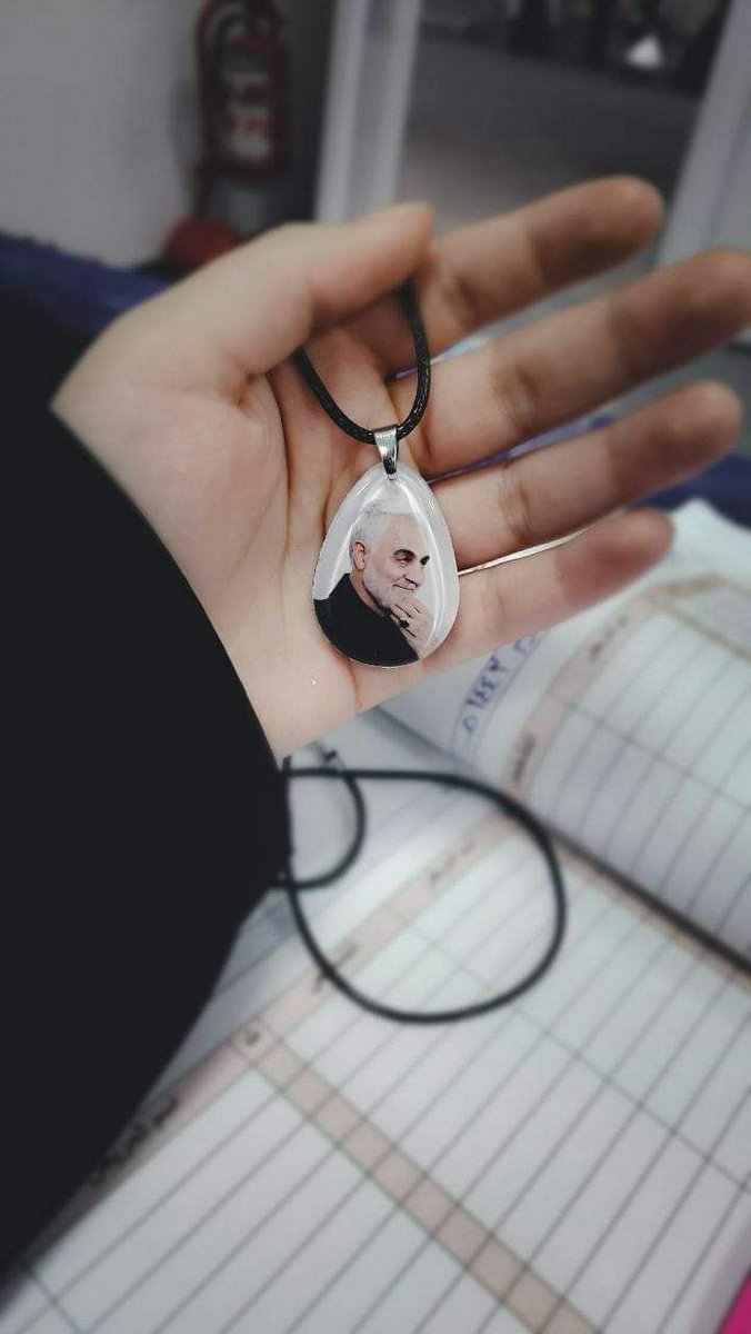 hr_diii's tweet photo. سربازِ روح الله
شہید قاسم سلیمانی
❤❤❤💞
#Axra Xaidii❤ https://t.co/zQ2fGTCfGU