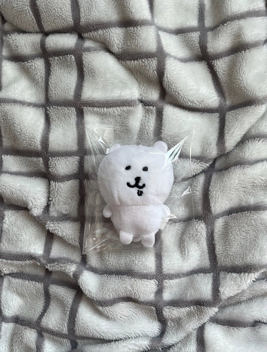 damgogome's tweet photo. 침담곰 2.0에 판매합니다
하자는 위에 고무줄부분은 ���라져있는데 정말 말끔하게 잘라져있습니다!
그외에는 딱히 하자가 없습니다

농담곰 침담곰 미니누이 치이카와 하치와레 양도 판매 https://t.co/yrlh9NVZlh