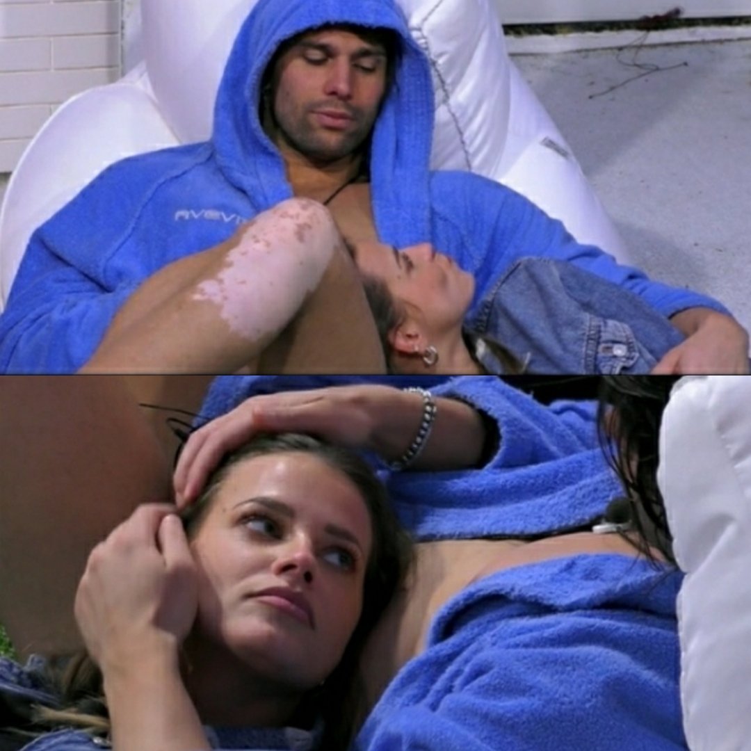 SoyMareluna's tweet photo. "Mi piace chi
si guarda 
fino ad arrivare
a dirsi tutto."
❤️‍🔥🧸 G.N💫
@LucaOnestini_11
#onestiners #LucaOnestini #ivanamrazova #luvana #onestini #gfvip https://t.co/7DaljLxi6U