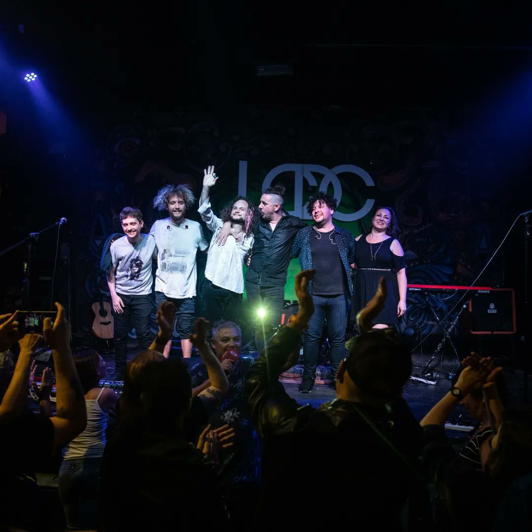 Qué hermosa noche pasamos el viernes, no?

Estamos inmensamente agradecidos con todo nuestro equipo, con el team de <a href="/GregonBar/">Gregon Bar</a> y sobre todo con ustedes que hacen que siempre sea rock.

Nos vemos en Mayo en el Abasto. Show gratuito. Pronto más info.

Foto: <a href="/EmmaDistilo/">Emmanuel Distilo</a>