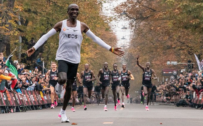 theeaphid's tweet photo. Like for Eliud Kipchoge, retweet for Millicent Omanga, let's go.🔥 https://t.co/FFxiK6POMp