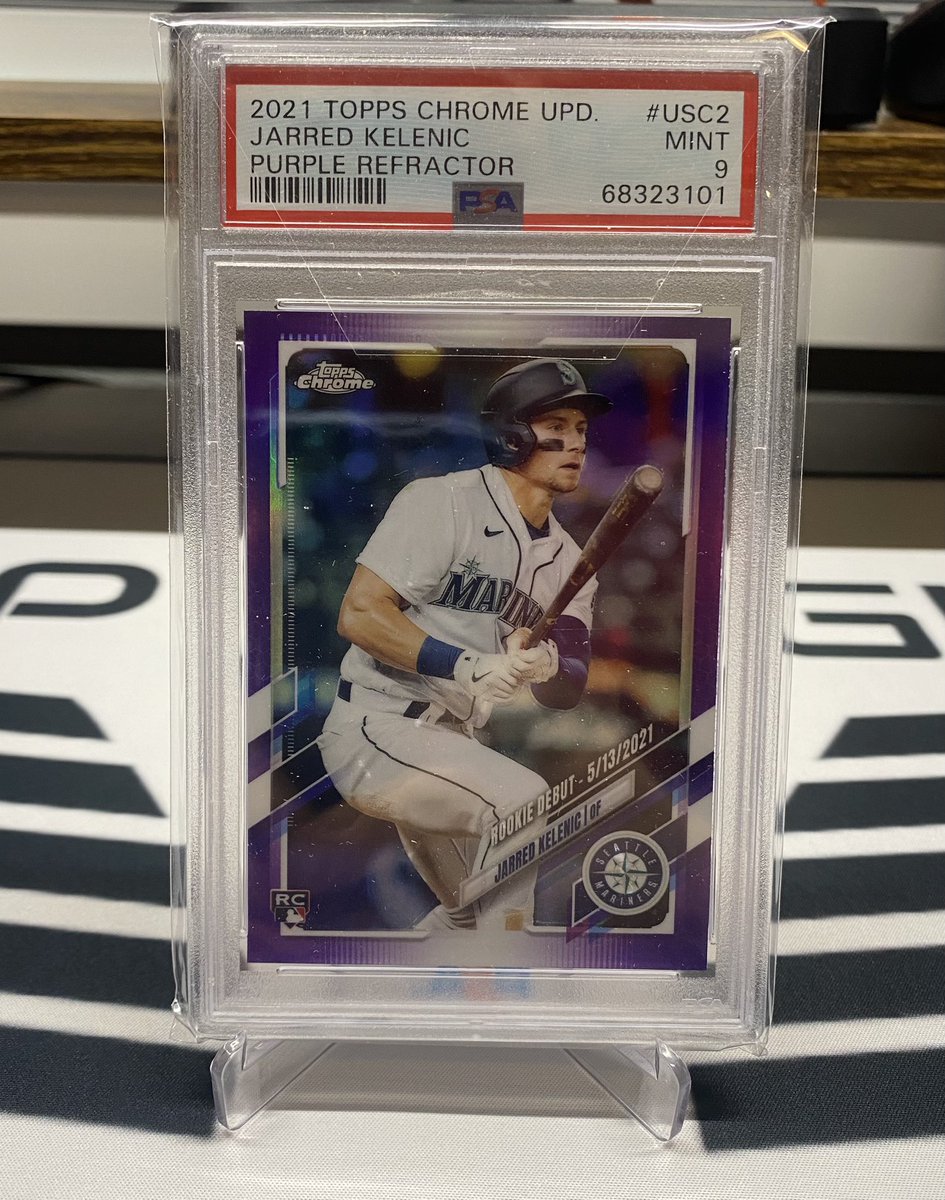 collecttoppgunn's tweet photo. Who is your favorite player to collect right now? These two are my favorite players to add to my PC right now. Show me who you are collecting right now. #whodoyoucollect #topps #bowman #MLB #Mariners #Baseball #TradingCards https://t.co/lCks7iMNTy