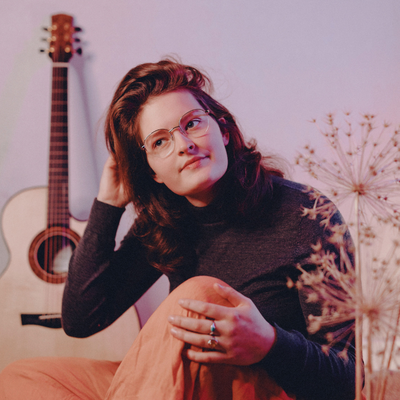 Live Music @ Glenlivet Hall in June 🎶 - mailchi.mp/edf964eaae2a/l… Folk singer Iona Lane will be performing at Glenlivet Hall on Sunday 4th June