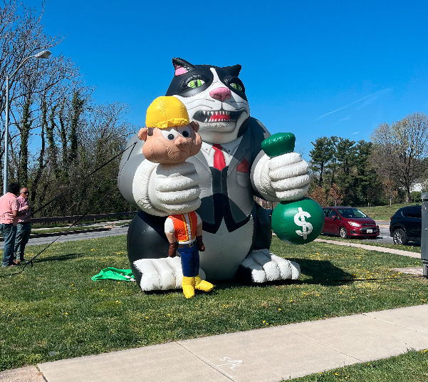 EASCarpenters's tweet photo. 🤜Stand Up to Tax Fraud🤛
Local Union 197 spread the word about #taxfraud this weekend at Towson University! Way to represent👏
Click the link🔗 below to TAKE ACTION⬇️
https://t.co/nHbZX0ZwZ6
#StopTaxFraud #tfdoa2023 #EveryoneIsAVictim https://t.co/C5fFiNDTPV