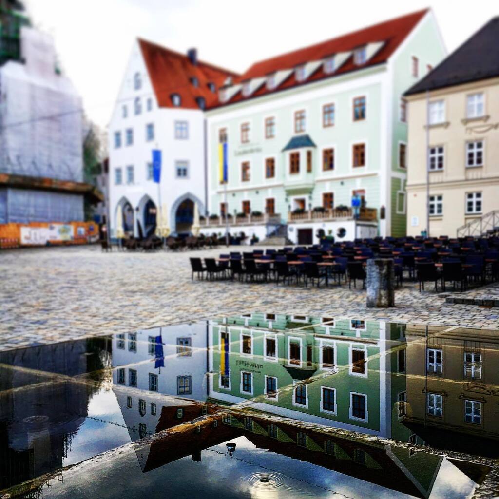 LPCNC's tweet photo. NICE TO MEET YOU @stadt_freising 🙂

#travel #germany #myjob #discover #bavaria #martvisualdesign https://t.co/pmXkwyBVvS
