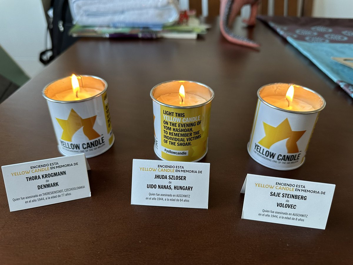 En recuerdo de cada víctima del Holocausto #yellowcandle #ParaNuncaOlvidar
<a href="/YellowCandleSp/">Yellow Candle</a> <a href="/YellowCandleUK/">Yellow Candle</a> @maccabispain <a href="/fcjecom/">FCJE</a>