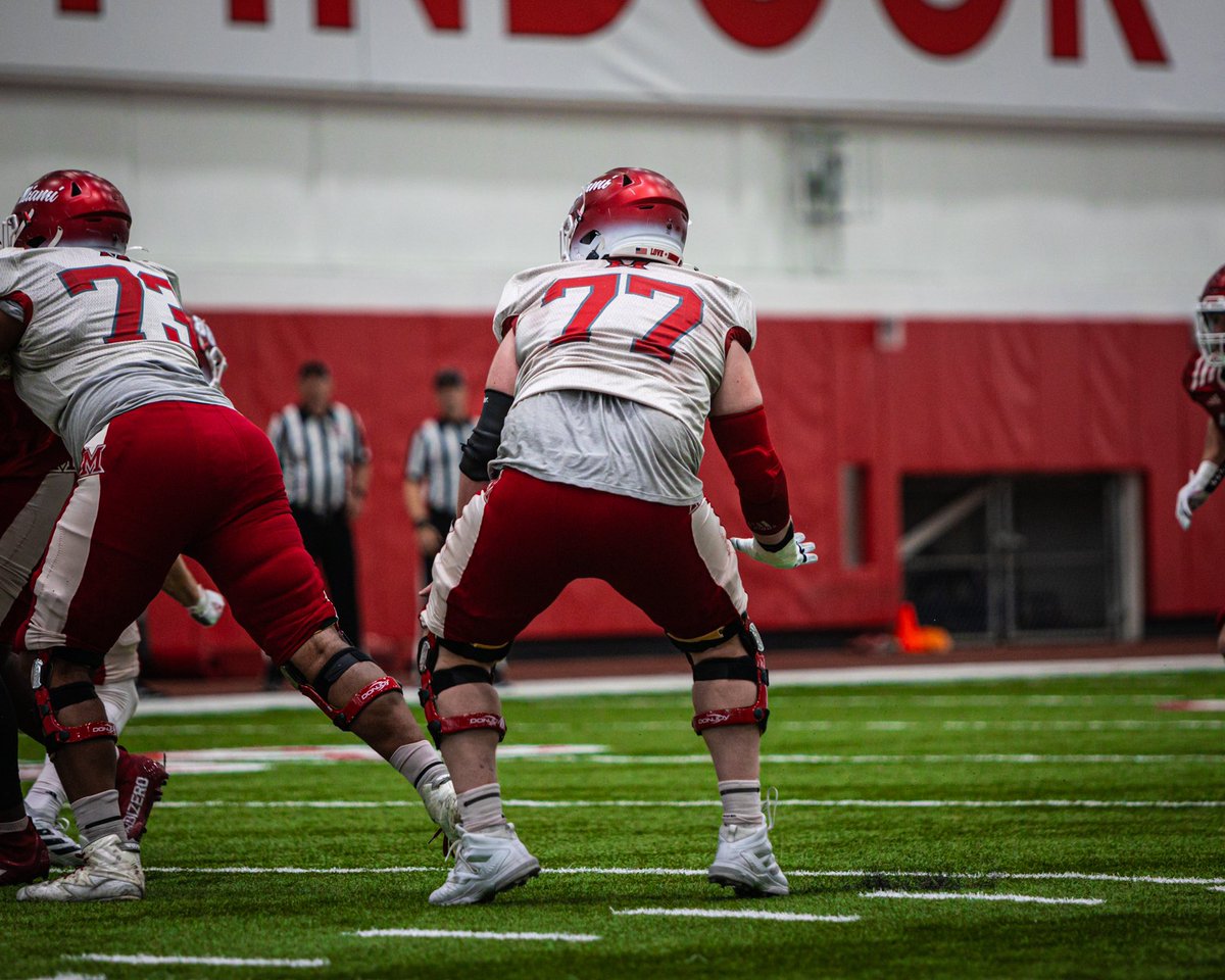MiamiOHFootball's tweet photo. WIN THE DAY🥇

#RiseUpRedHawks | 🎓🏆 https://t.co/n97SqSyvHr