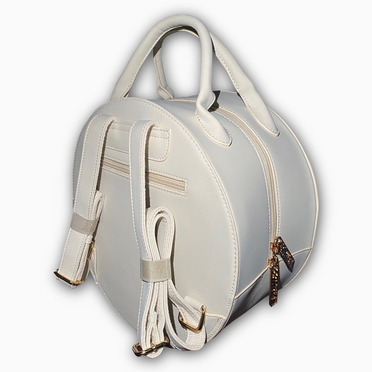 69hats's tweet photo. Purse 30 Backbling giveaway 

1. follow @69hats
2. like and retweet
3. winner will be announced in 24 hours https://t.co/dUOh0Te4Wp