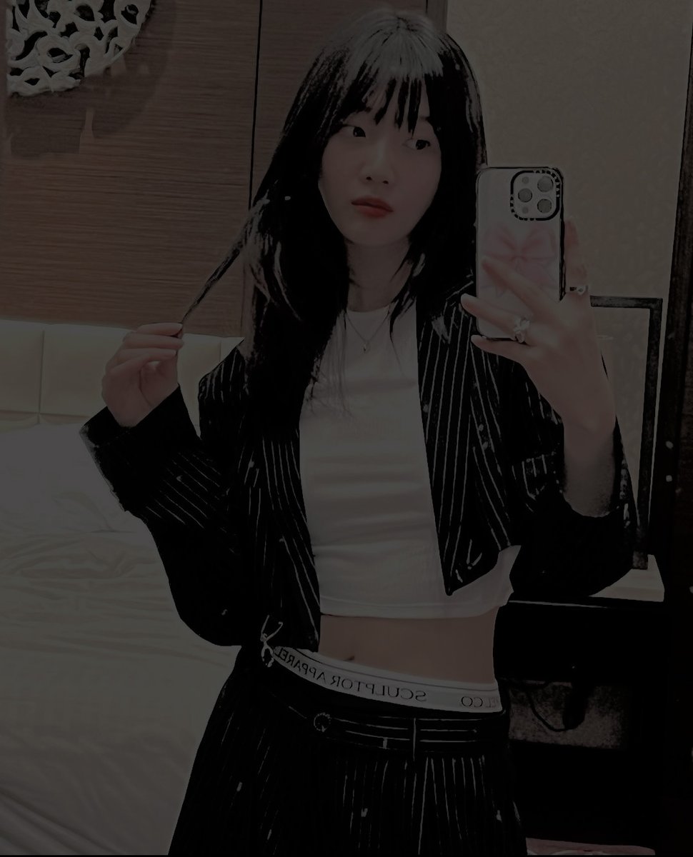 souvenra's tweet photo. ⠀
⠀
⠀ᥝdᦸᥐᦼꪕ'ธઃ💭ꪕᦸᥕ❍ᥙpdᥝtᦸ ➨ özlediğimi fark etmem tüm planımı ve hazırlığımı görmezden gelebilmem için yeterli oldu. bu yüzden arkadaşlarıma gelmeyeceğimi söyleyerek kendimi yatağa bıraktım ve şimdi de₊
 ❛৫fᥐᦅⲙ⑉bᥐᦅᦅklᦼꪕ✦bᥝbᦼ ❩❨ 17˖ᥝpr३､
⠀
⠀ https://t.co/iBKMi1XDdg