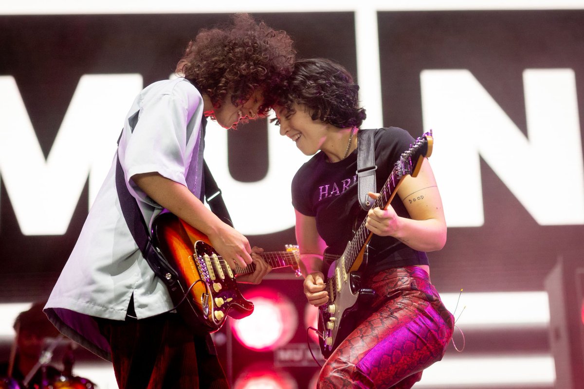 MUNADAILY's tweet photo. 📸 MUNA performs at 2023 Coachella Valley Music And Arts Festival - Weekend 1 (Day 1) HQ Pictures (13): https://t.co/lfy3i9vVtA https://t.co/qYtM7lvRGf
