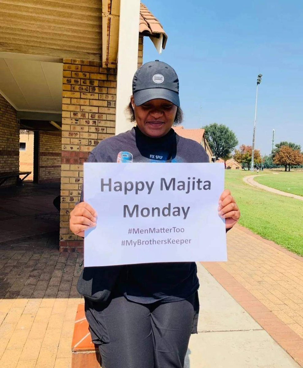 Bua_News's tweet image. Hey TUT Fam!
We are still saying it's Majita Monday! 
The Tshwane University of Technology (TUT), eMalahleni Campus students decided to show appreciation to Men.

#menmatter
#majitamonday