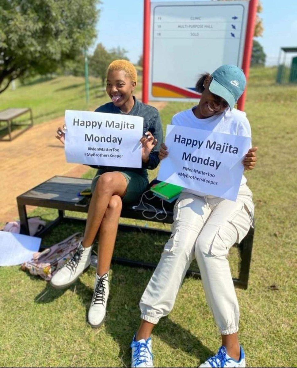 Bua_News's tweet image. Hey TUT Fam!
We are still saying it's Majita Monday! 
The Tshwane University of Technology (TUT), eMalahleni Campus students decided to show appreciation to Men.

#menmatter
#majitamonday