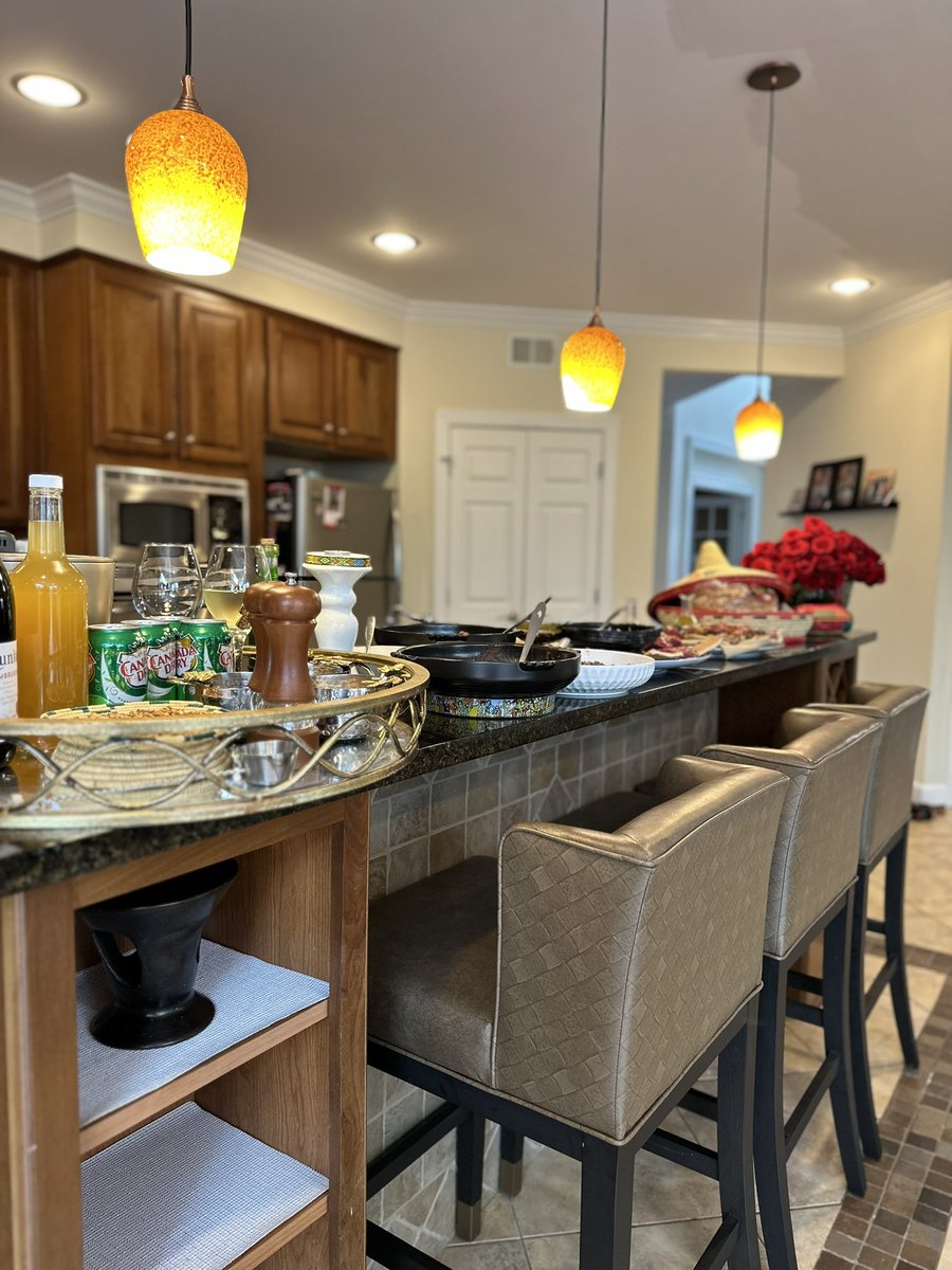 acts241's tweet image. Ethiopian dinner and coffee (buna) with my beautiful wife @hiwijohn (for Ethiopian Fasica / Easter) #Ethiopia #buna #mixedfamily