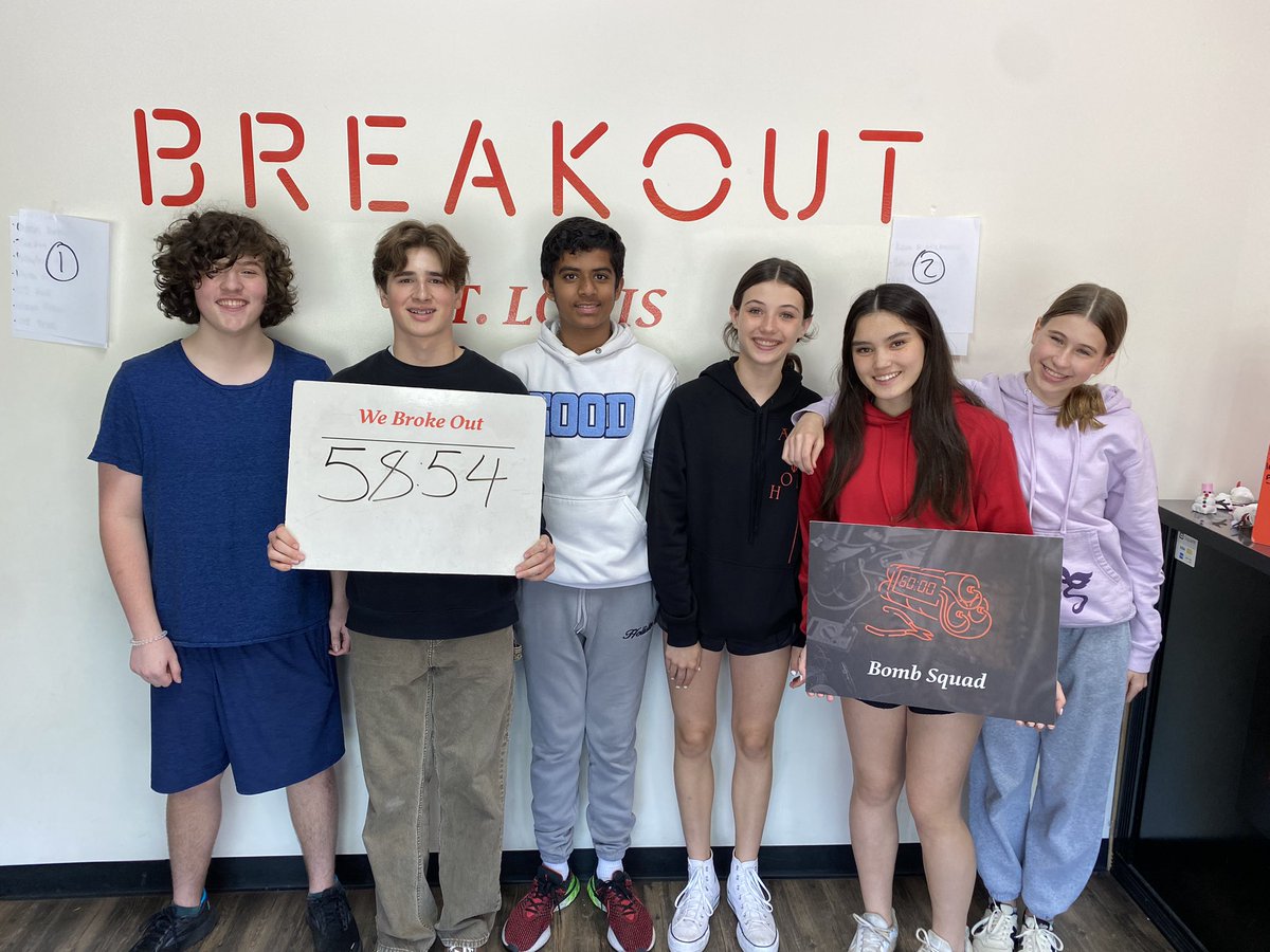 MrsLena12's tweet photo. Thank you Breakout Games-STL and @ManchesterParks for hosting us today. We had a great day of team building and problem solving! Bomb Squad made it out just in time! 2/2 https://t.co/4bgG8pvSa4