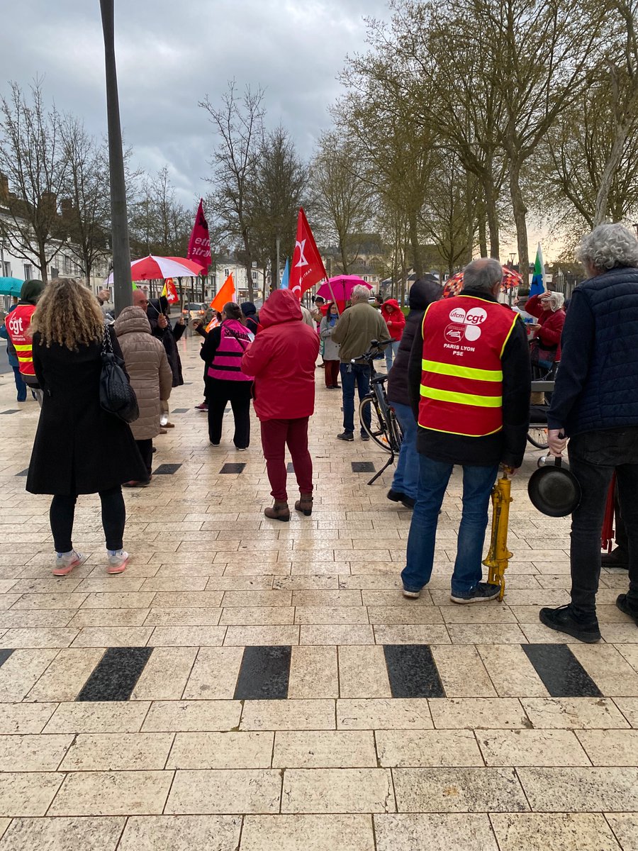 ProfsChantillyonneurs tweet media