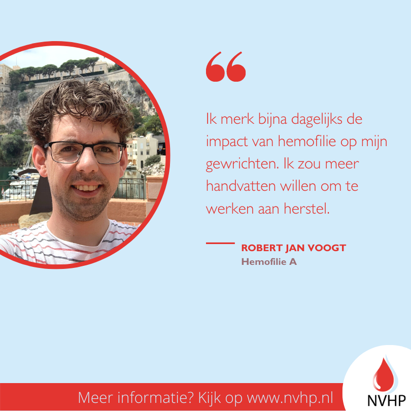 NVHP_nl's tweet photo. Robert Jan heeft hemofilie A en merkt bijna dagelijks de impact van hemofilie op zijn gewrichten. Hij zou in de toekomst graag meer handvatten zien om te werken aan herstel bij gewrichtsschade.
https://t.co/gtaSN5IXeD

#Wereldhemofiliedag #WHD2023 https://t.co/FwZqWOQmvz