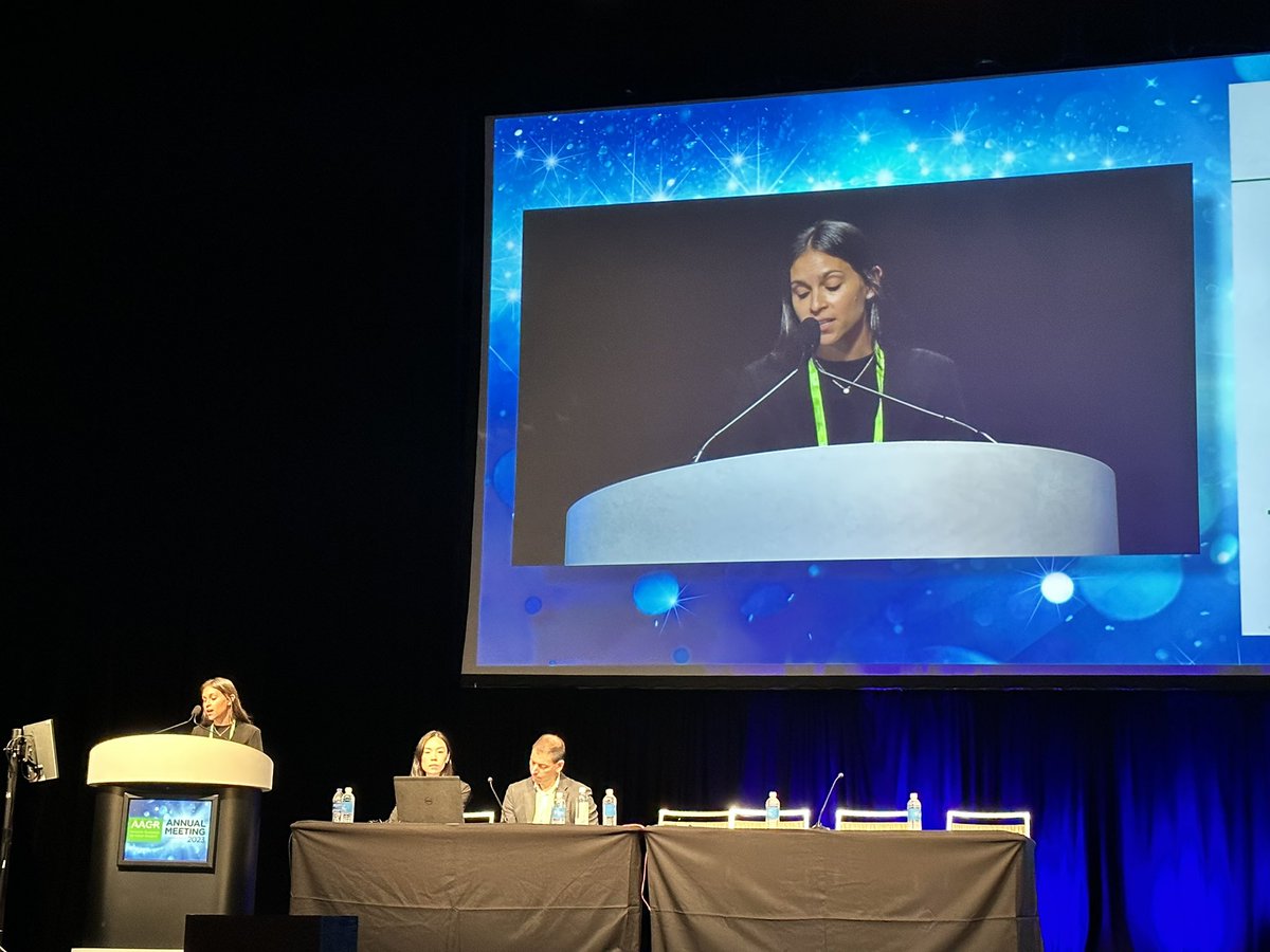 CDebyaniPhD's tweet photo. The excellent @AliSchram from @MSKCancerCenter presenting the RAF dimer inhibitor BGB-3245 &amp; its early efficacy &amp; safety data

48% disease control rate incl 1 CR, 7 PR and 8 SD≥24 wks. 

I wonder abt drug toxicity w/ dose interruptions/discontinuations bc AEs in 60% 79% resp https://t.co/yDwEctyhpF