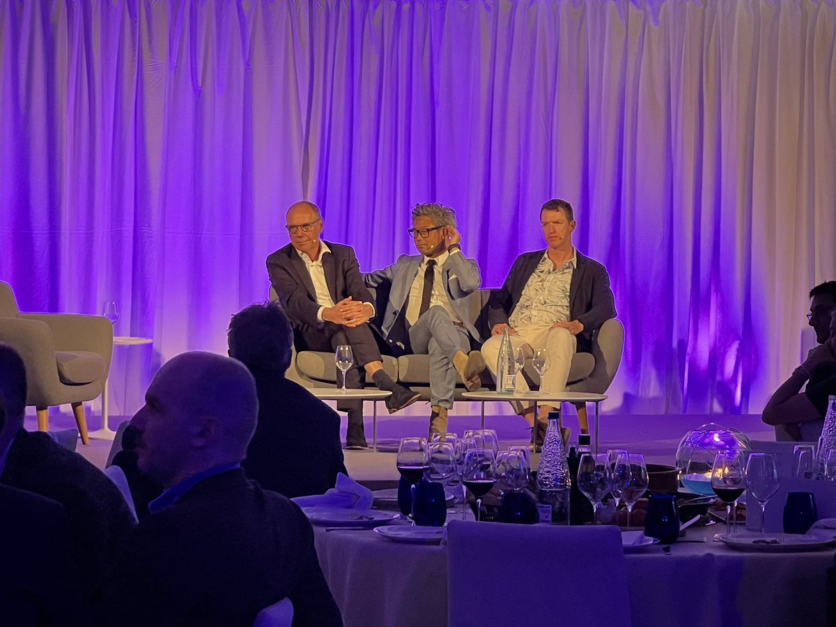Claire Martin (@cmartincardio) on Twitter photo Dinner at #ehra2023 with #Affera #Sphere9 discussing with the experts on the sofa! <a href="/mcfinlay/">Dr Malcolm Finlay</a> <a href="/jongichun/">Julian Chun</a> <a href="/GerdHindricks/">Gerhard Hindricks</a> <a href="/natale_md/">Andrea Natale MD</a> <a href="/NeuzilPetr/">Petr Neuzil</a> <a href="/Prof_Schilling/">Richard Schilling</a> Dinner at #ehra2023 with #Affera #Sphere9 discussing with the experts on the sofa! <a href="/mcfinlay/">Dr Malcolm Finlay</a> <a href="/jongichun/">Julian Chun</a> <a href="/GerdHindricks/">Gerhard Hindricks</a> <a href="/natale_md/">Andrea Natale MD</a> <a href="/NeuzilPetr/">Petr Neuzil</a> <a href="/Prof_Schilling/">Richard Schilling</a>