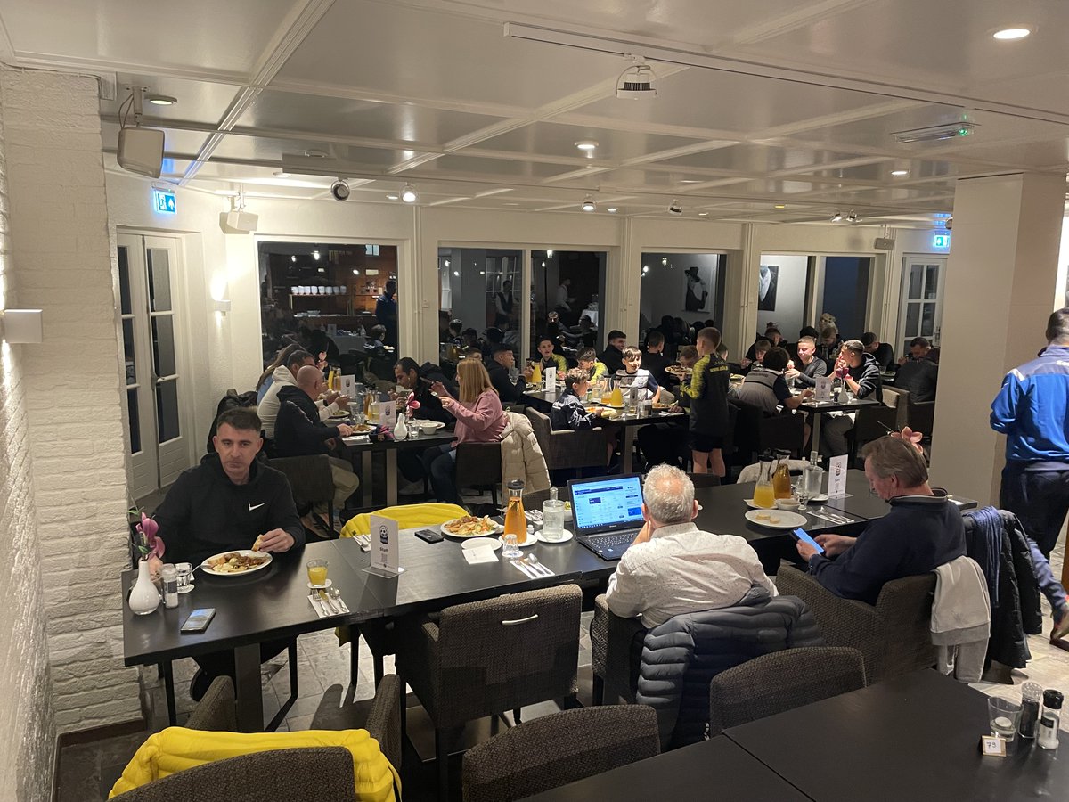 De komende dagen is Euro Sports Football Activities op #trainingskamp met 2 Griekse jeugdteams bij Fletcher Hotel Victoria in #Hoenderloo <a href="/HotelHoenderloo/">Fletcher Hotel Hoenderloo</a> 

#esfa #greece #footballcamp #trainingcamp #hoenderloo #fletcherfootball #voetbal #griekenland #footballscouting #soccer