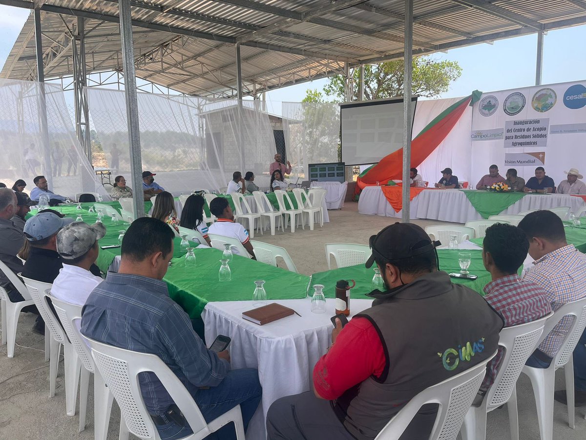 Ahsafe1's tweet photo. El Programa CampoLimpio/REVAP, 🍃inauguró en Cencenti, Ocotepeque, el primer Centro de Acopio de Envases Vacios de Plaguicidas, con Triple Lavado.
#campolimpiorevap #buenaspracticasagricolas #SENASA #revap #envasesvacios #plaguicidas #SAG https://t.co/qfs67JXw7P