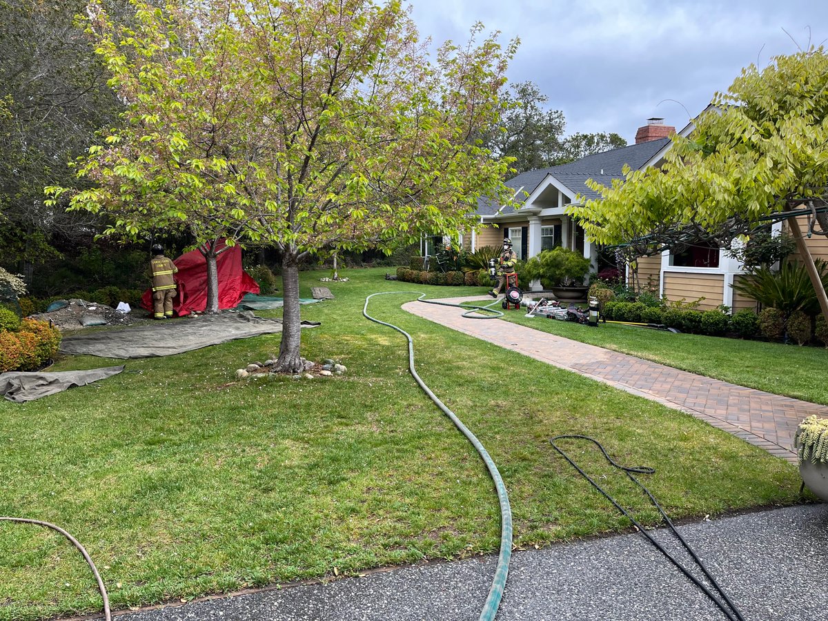 sccfiredept's tweet image. On Sunday (4/16/23) at approximately 8am, firefighters from our #LosAltosHills, #LosAltos &amp;amp; #Cupertino fire stations responded to a residential fire  on the 600 block of Magdalena Rd in the @TownofLAH. There were no injuries or residents displaced; cause is under investigation.