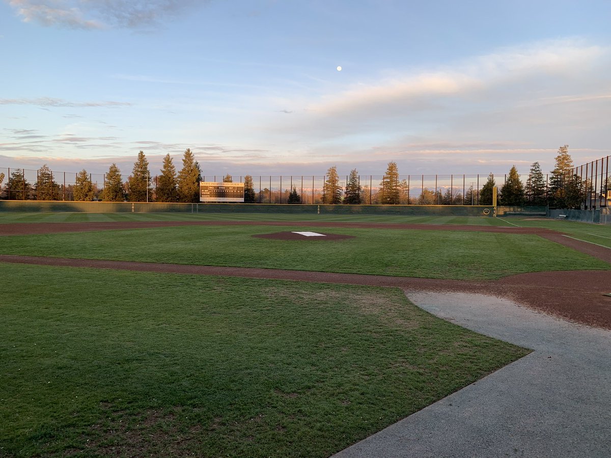 AjBekedam's tweet photo. I am proud to announce my commitment to further my academic &amp; athletic career at College of the Sequoias. I’m extremely blessed to receive my gifts and abilities from God; all glory to Him. Thank you everyone who helped me along the way. 
Go Giants! 💙🧡
@CoachWalk_ @Seqbaseball https://t.co/JnQ1v3QzUh