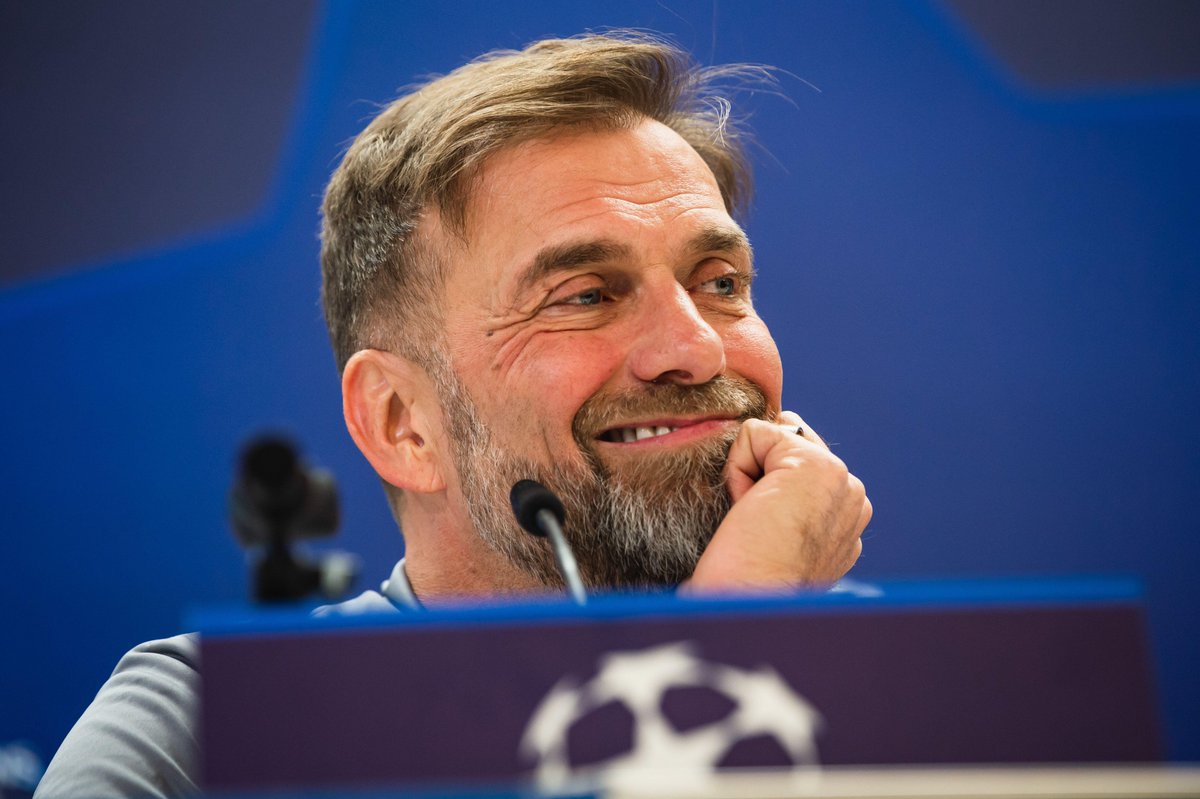 Liverpool attempted 471 passes in the first half against Leeds, the most of any club in the Premier League in a single half of football this season.

304 of those were in the opposition half. 🎯