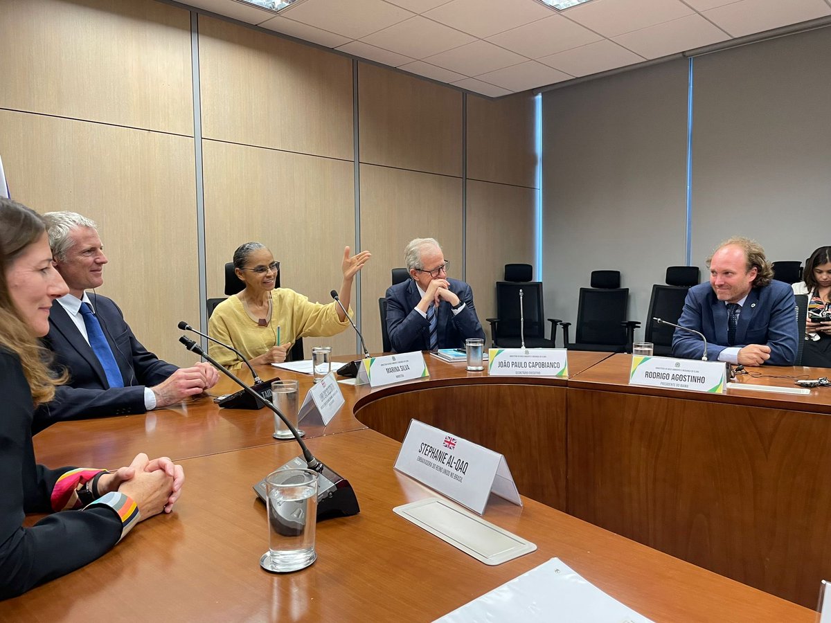 ZacGoldsmith's tweet image. Loved seeing 
@MarinaSilva Brazil’s inspirational Minister for Climate and Environment @mmeioambiente
It matters to us all that the government delivers on its commitments to Brazil’s extraordinary natural environment