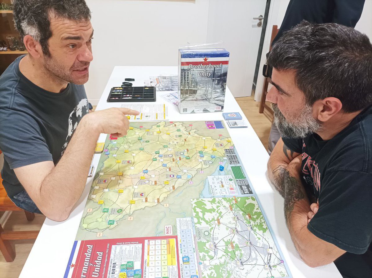 Aso_Club_Avalon's tweet photo. Terminaron las jornadas de wargames históricos y fantásticos #ConQueror. Han brillado los juegos de miniaturas pero también disfrutamos con wargames clásicos de fichas, hexágonos y zonas. Como #CombatCommanderEuropa, #BrotherhoodAndUnity y #ConflictOfHeroes ¡Gracias por venir! 🤗 https://t.co/fADlJ6sZGC