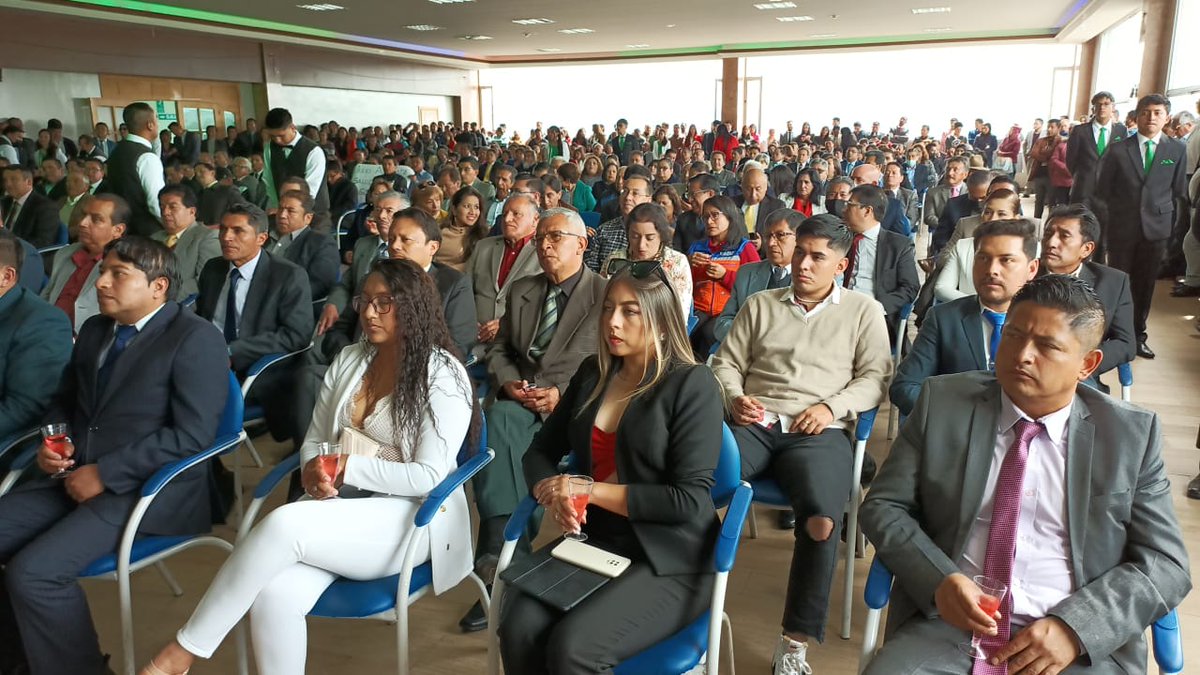 GoberCarchi's tweet photo. Se posesionó el nuevo gobernador #EdgarCadena con la participación de autoridades electas, @MinGobiernoEc, @FFAAECUADOR, @PoliciaEcuador, Ejecutivo Provincial, Consejo de Jefes y Tenientes Políticos, representantes de gremios y organizaciones de la sociedad civil. https://t.co/OcXNiLI6r8