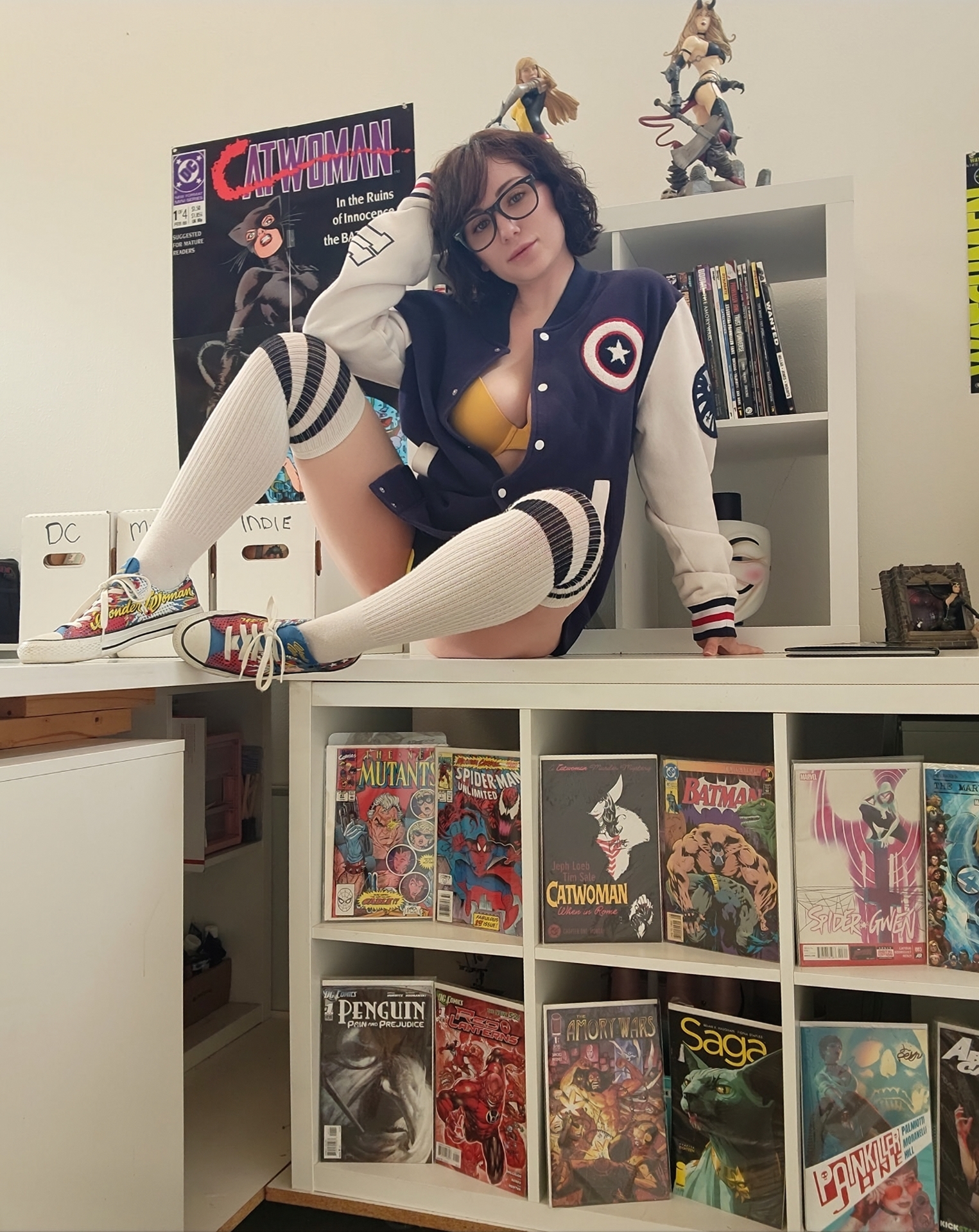 Guess my favorite DC and Marvel character... 🤔 Hint: I have cosplayed as both of them 💖 https://t.co/KwIkUuvaTE