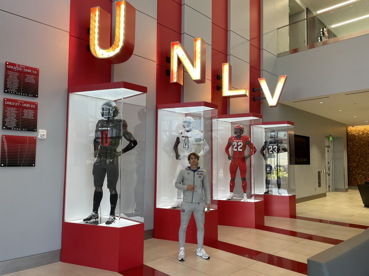 RileyPavlas15's tweet photo. Had a great visit to UNLV thank you to @KelseaWinkle @bradodom shoutout @DonnieBaggs_ for setting up the visit hope to come again soon @Damon_Magazu @dalex3333 @unlvfootball https://t.co/4ENY8LW6PI
