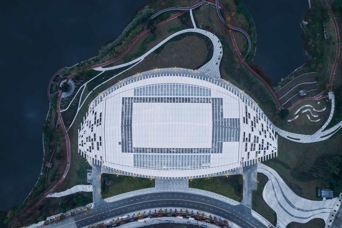 Arqenblanco's tweet photo. Chongqing Lijia Smart Hall - Gensler 
Imagen: Blackstation 
________________________________
#bxdarquitectura #escuelafamiliarcampjoliu #alejobague #larboc  #españa #arquitecturaespaña #arquitecturaenblanco #arquitecturaespañola #arquitectura #architecture #archdaily https://t.co/liGHYc9hMI