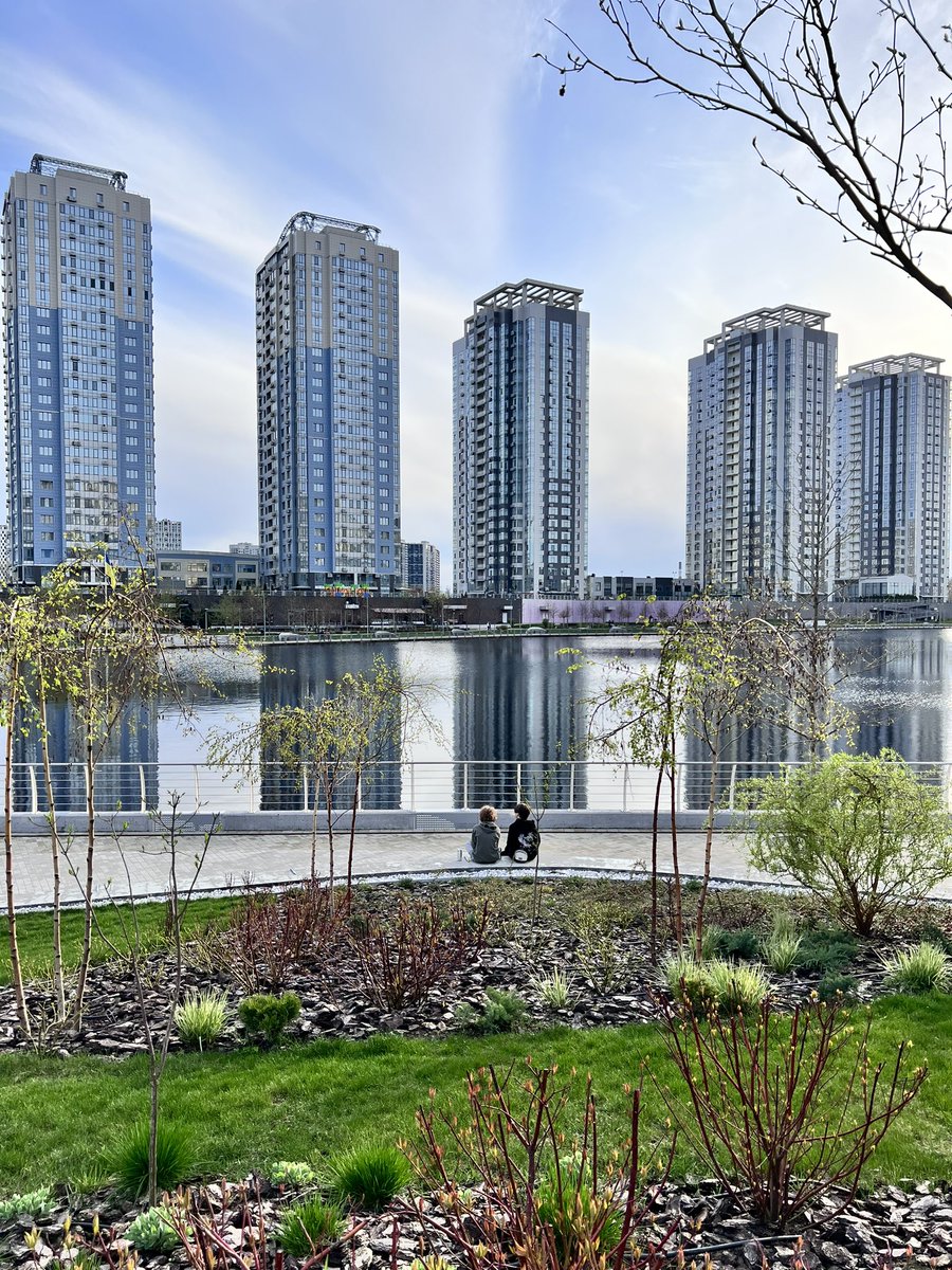 strategywoman's tweet image. Kyiv today ♥️

I am here not only to tell you about the russian atrocities. I am here to show what we are fighting for.