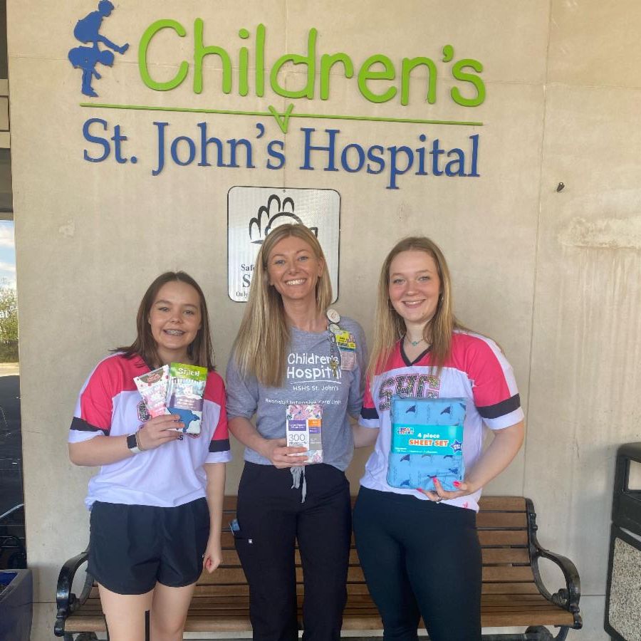 Sacred HeartGriffin on Twitter "Juniors, Maura H. and Ella F