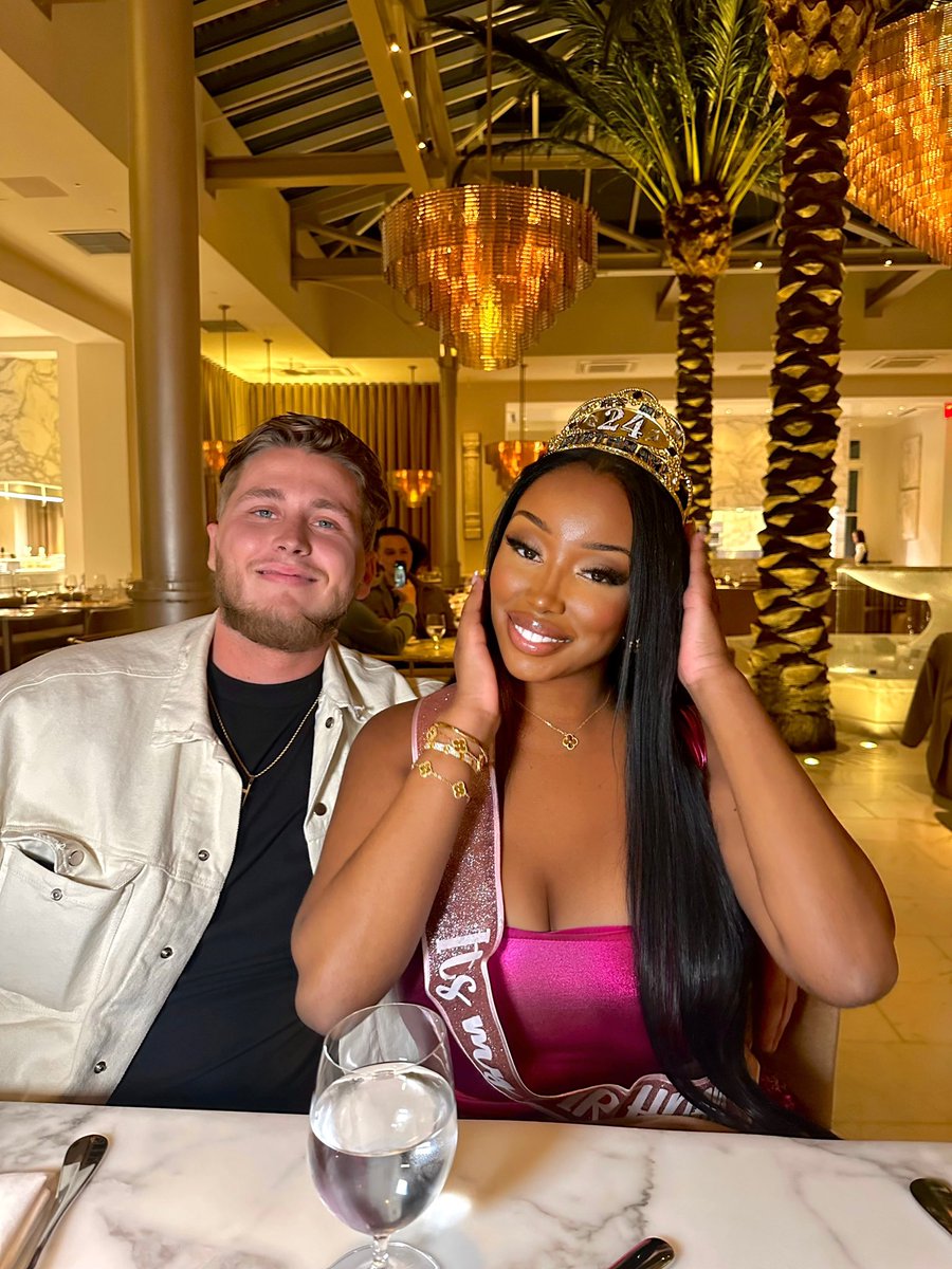 wavyemma's tweet photo. spending my birthday feeling so safe, appreciated, and uplifted. thank you to my man for making sure 24 gave me the warmest welcome possible ❤️🥹 https://t.co/h6I4V5Uy80