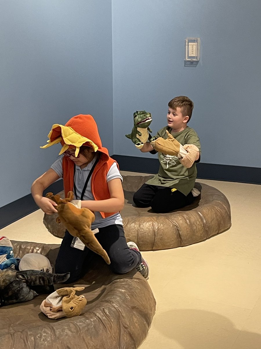 Carina B. tweet media