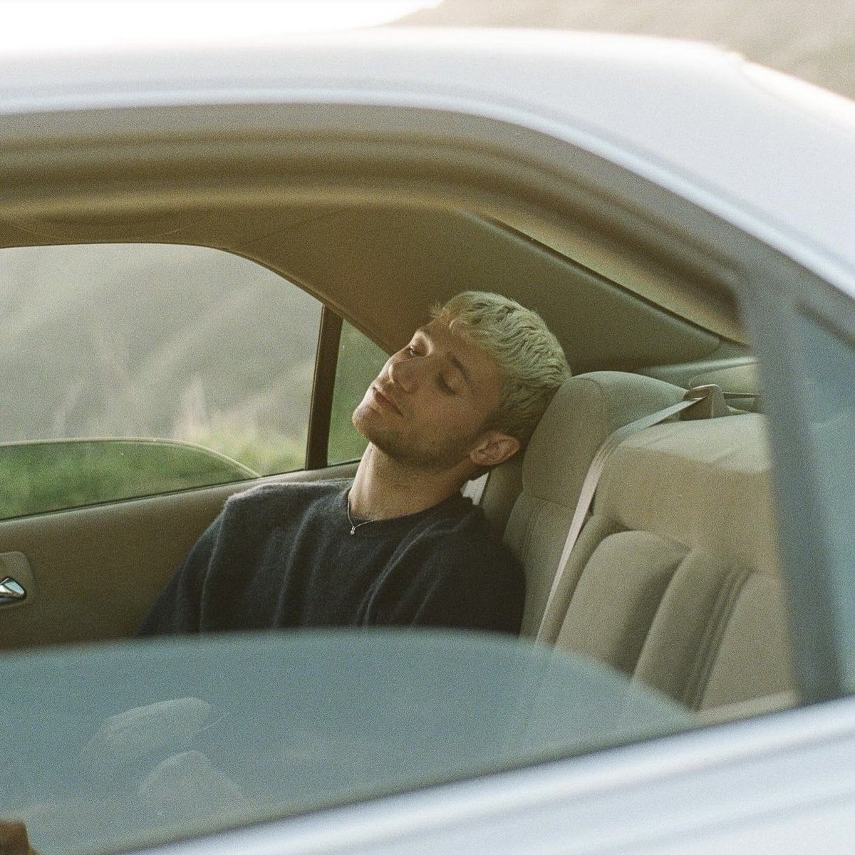 jeremyzucker's tweet image. 3 years of LIND.  still my favorite thing i’ve ever made. love u all