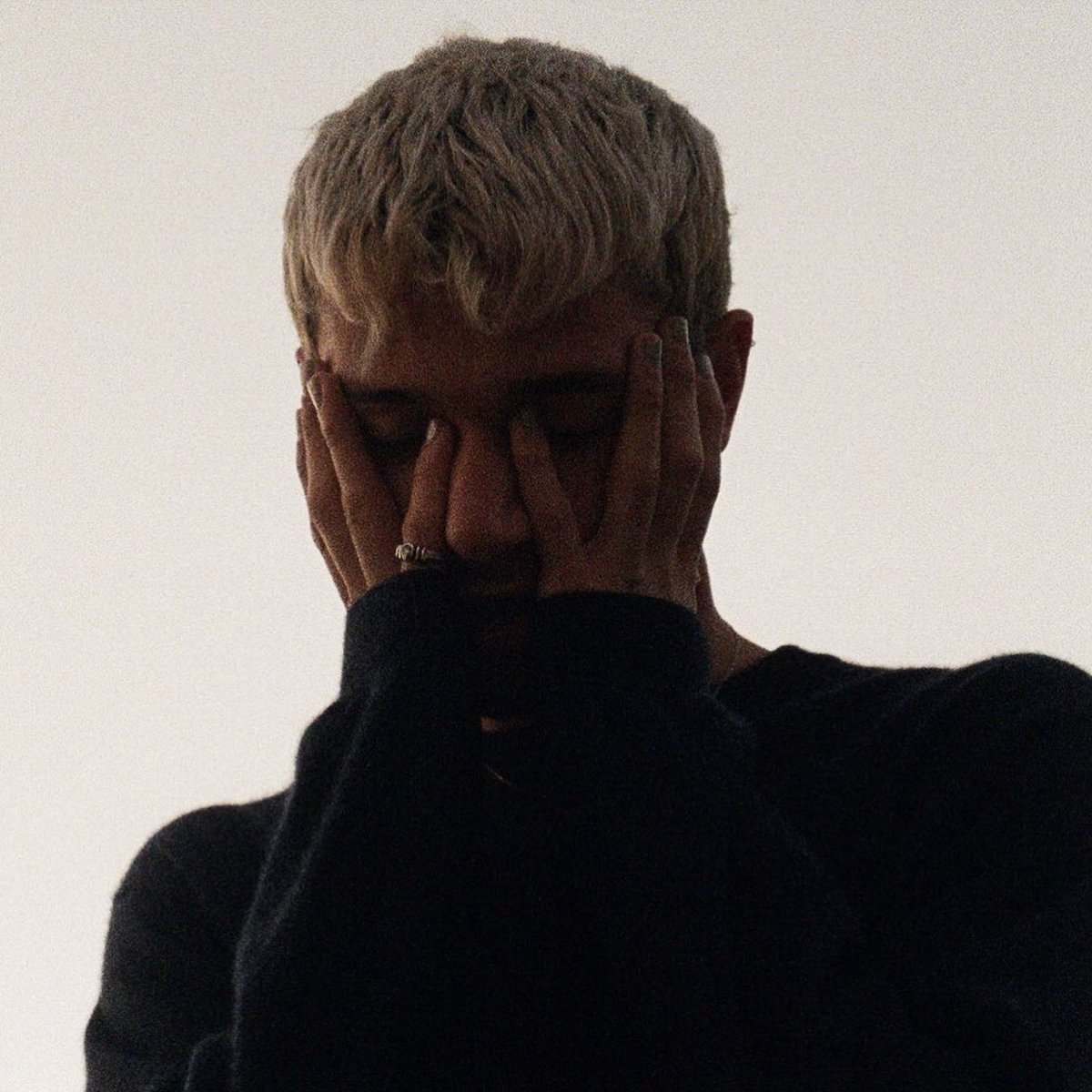 jeremyzucker's tweet image. 3 years of LIND.  still my favorite thing i’ve ever made. love u all