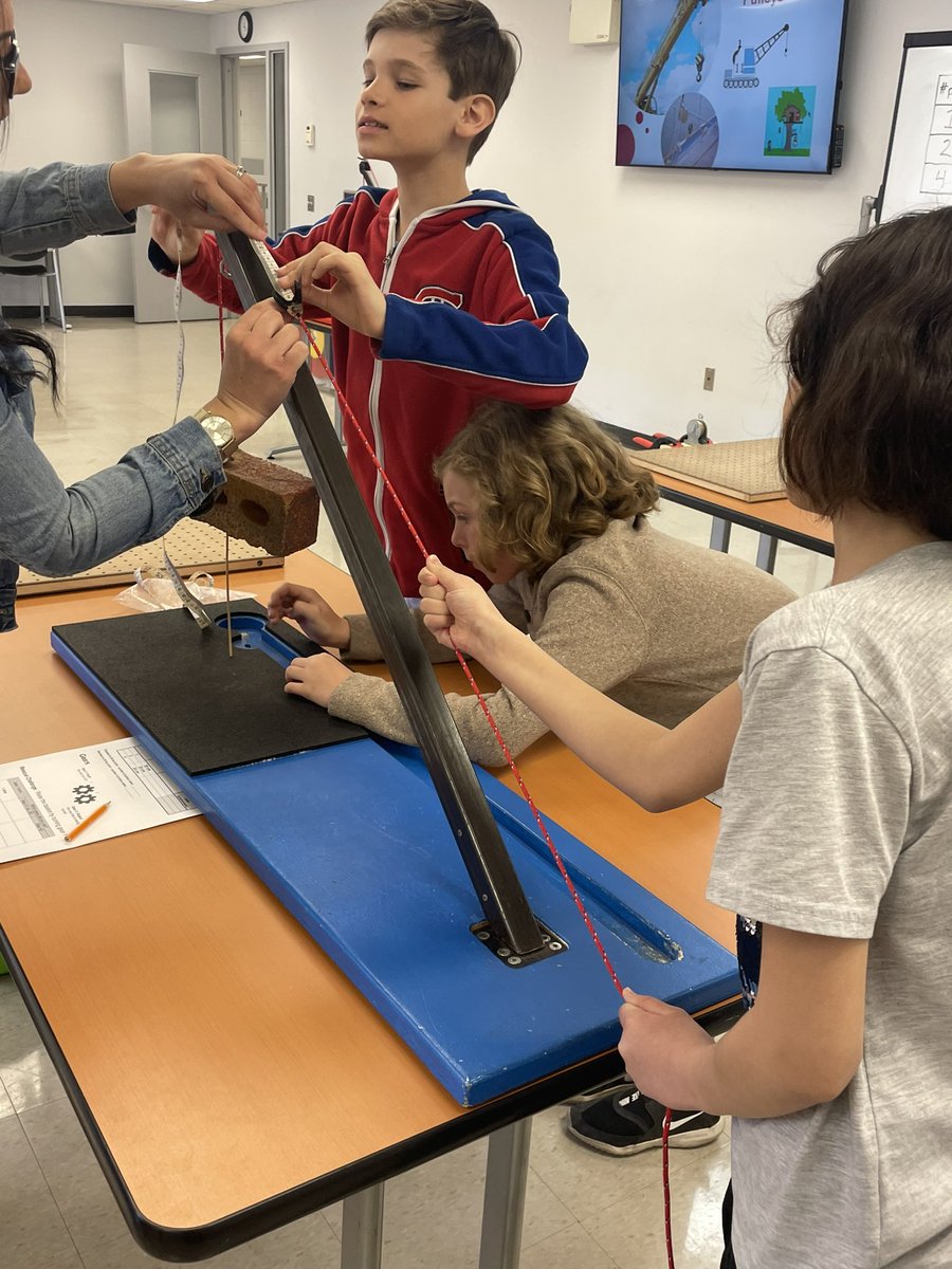 P2Moss's tweet photo. Great day learning!@RedeemerOCSB #pulleysandgears #science @ocsbstem @scitechmuseum https://t.co/zrUh292zkU