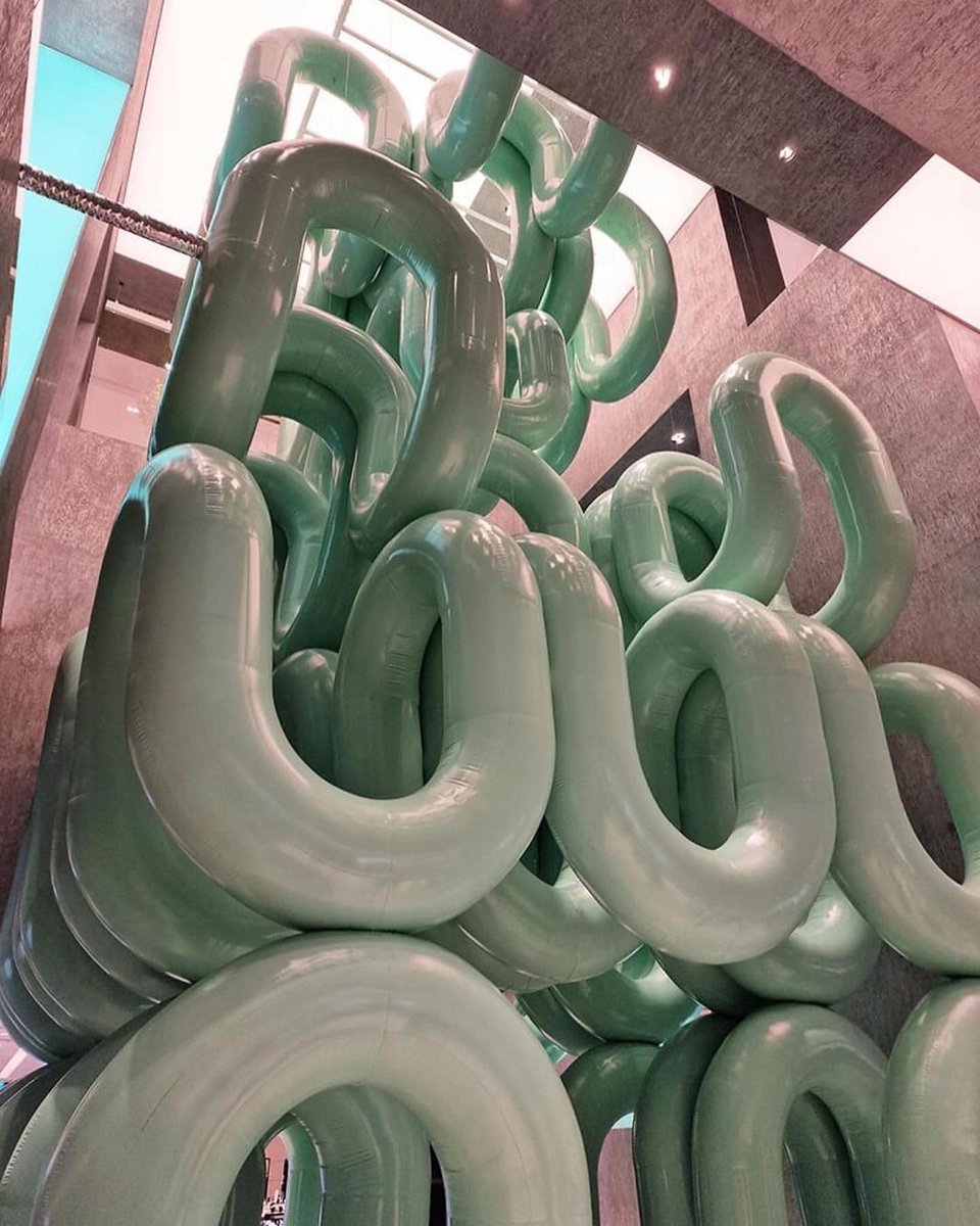 MesmerizeD_it's tweet image. “Waterfall arches” installation by Cyril Lancelin @town.and.concrete

Visit: mesmerized.it

#masterdesigner #design #designmaster #designer #designinspiration #installation #structure #structures #maze #inflatable #daegu #store #southkorea