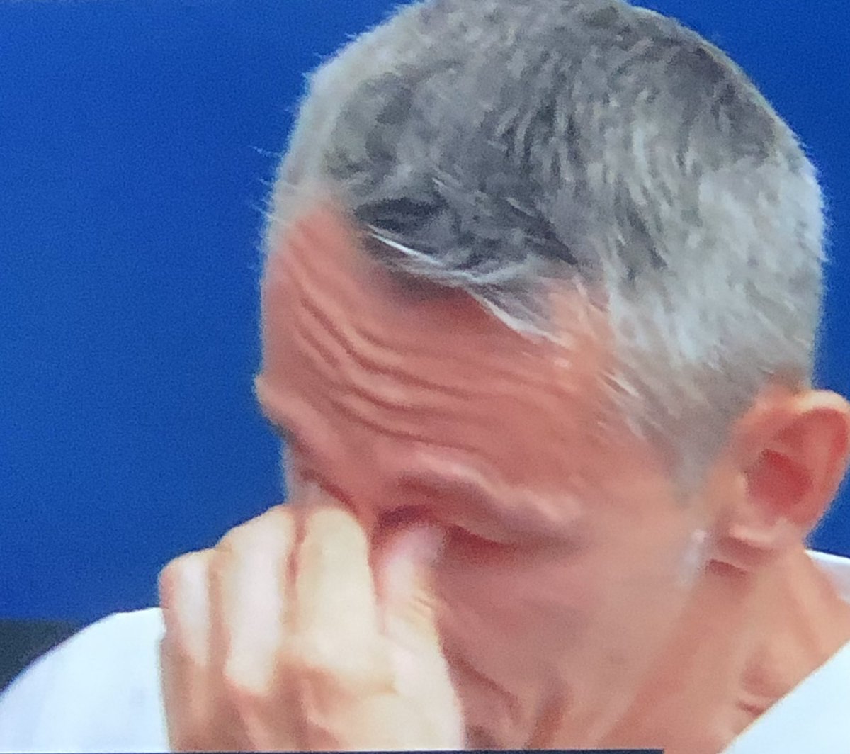 fee_lcafee's tweet photo. Alors ? Georges Heni ou Georges en pleure ? #MariesAu1erRegard  #MAPR https://t.co/9d9mMZppPn