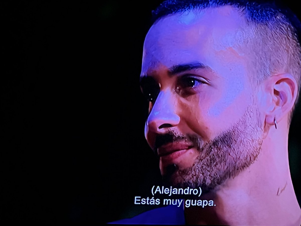 dreamypinkgirl's tweet photo. Alejandro: “Estoy orgulloso de Laura, ha sido, mi luz, mi vida y yo su héroe cuando más lo necesitaba, quiero que sea feliz”

Alejandro es un ejemplo de superación y madurez, este chico vale oro 🥹❤️‍🩹#LaIslaDeLasTentaciones13 #LaIslaDeLasTentaciones https://t.co/m0snNTsffv