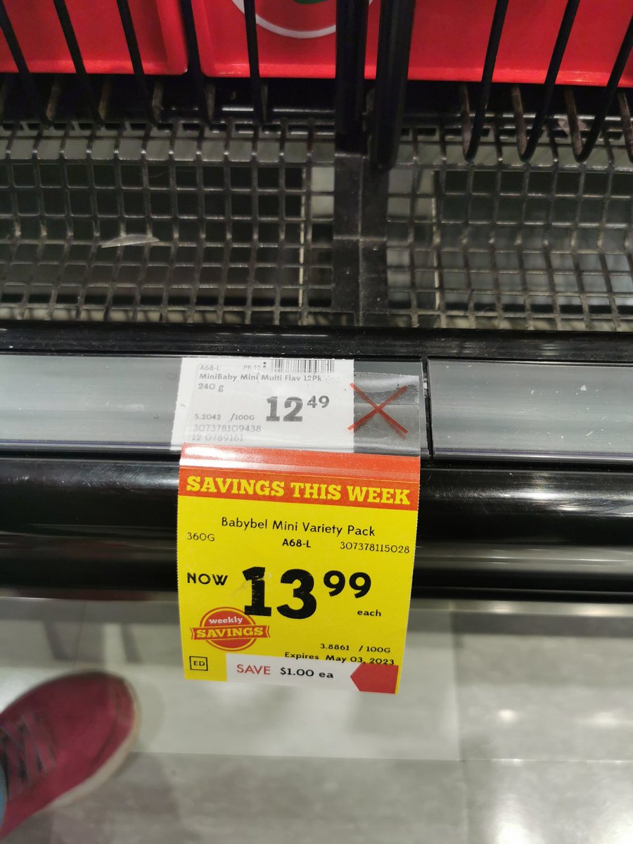 I might be bad a math, but I'm not @sobeys @SafewayCanada bad a math. #grocerydeals