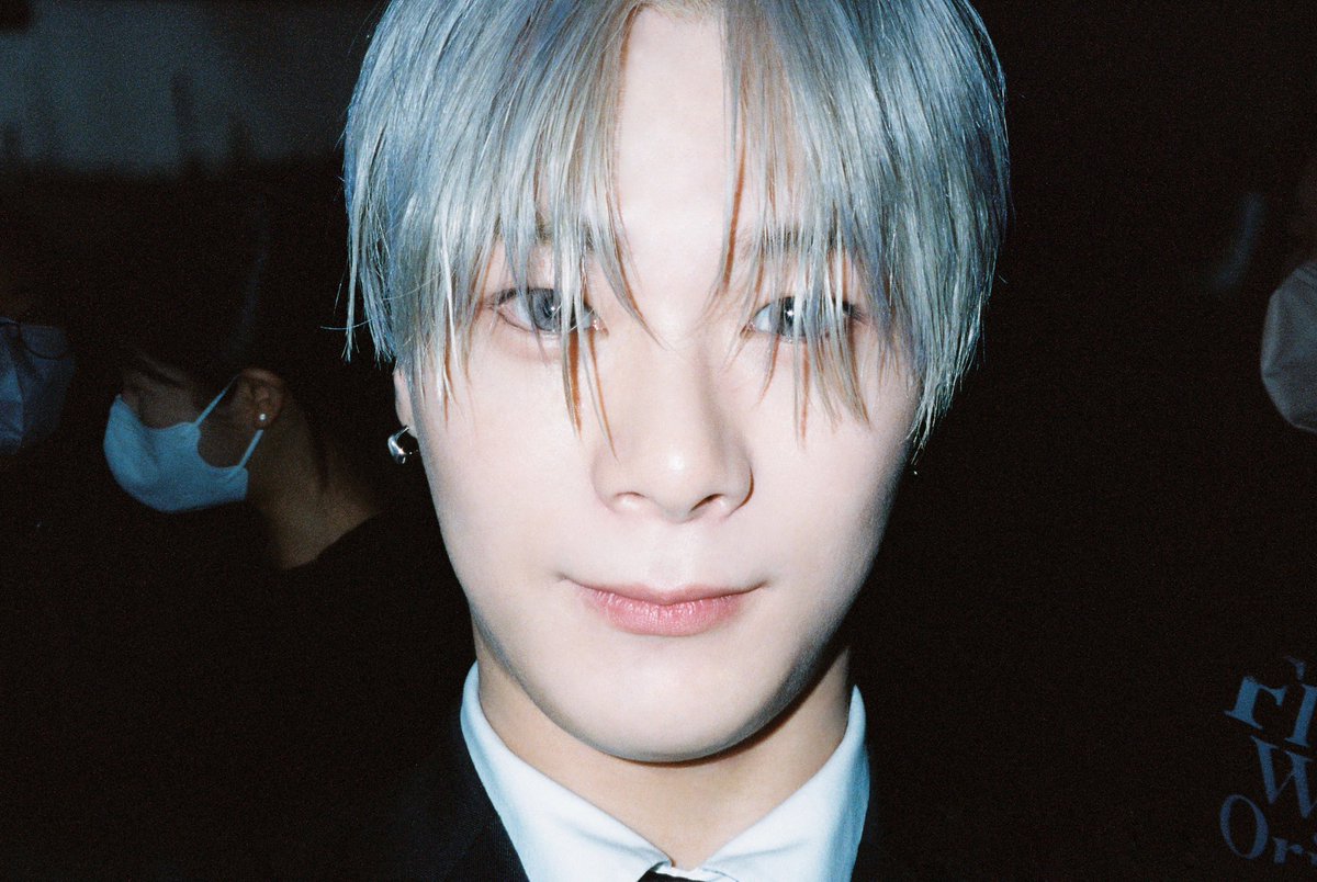 MoonbinLatam's tweet photo. 📍— Guía básica y rápida para usar weverse ; a thread

#문빈 #MOONBIN #ASTRO
 #아스트로 @offclASTRO https://t.co/7iiiPT9Bug