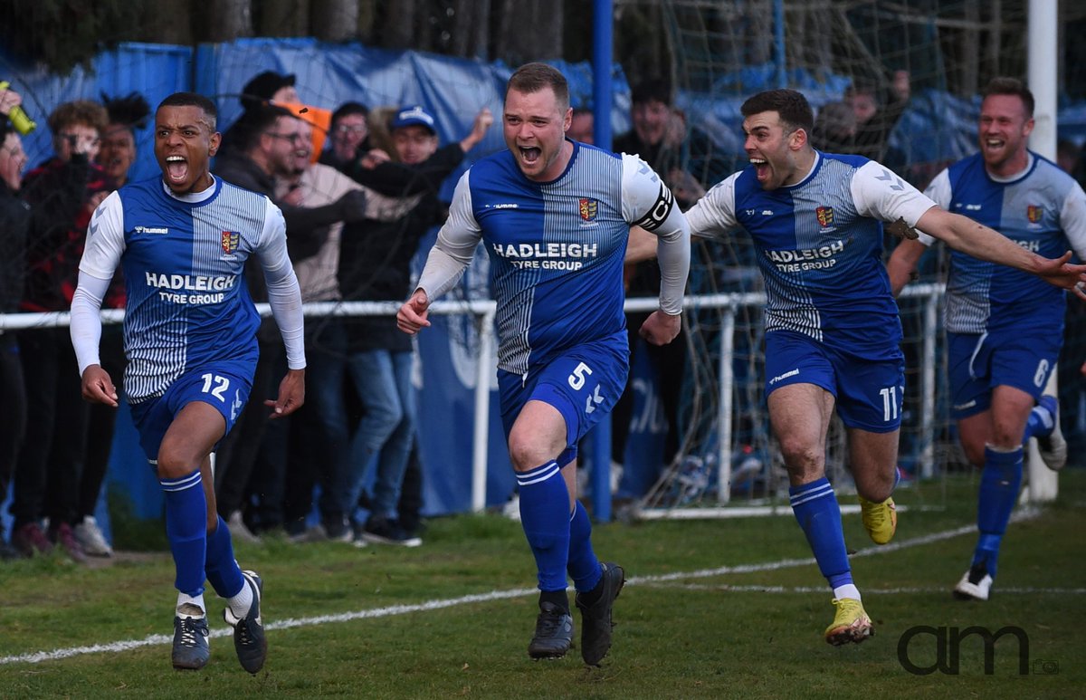 _IWFC's tweet photo. 2022-23 PREMIER DIVISION CHAMPIONS 🏆 https://t.co/8AaEJvE1vo