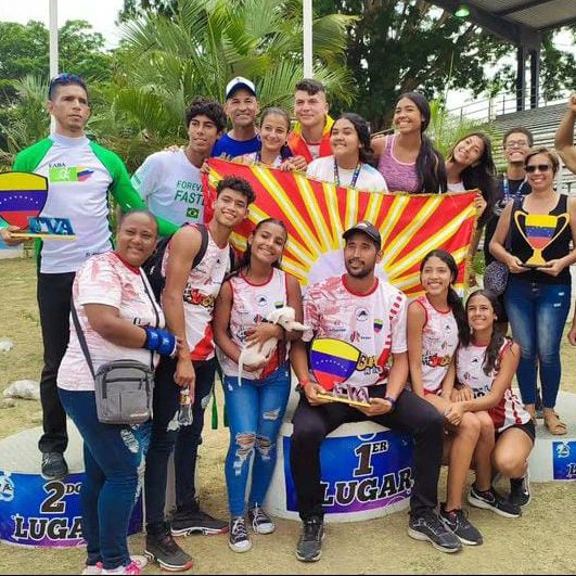 idelaraoficial's tweet photo. #AlmasDeCampeones 💪🏼

274 puntos otorgaron la victoria al estado Lara en el Campeonato Nacional U20 seguido de Carabobo y Distrito Capital. 

Felicidades al talento guaro! 🔥

#SomosDeporte #SomosEquipo https://t.co/K8x2dLoRJF