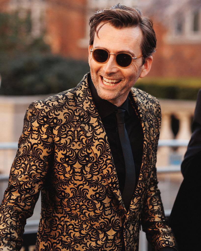 tennantsmuse's tweet photo. It’s the 18th here so happy birthday to David Tennant, the most beautiful human inside and out who means the whole world to me 💖 https://t.co/1qGBBPDOSJ