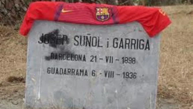 En 1936, con solo 38 años, las tropas franquistas asesinan al presidente del Barça en aquella época, Josep Sunyol 

#ElEquipoDelRegimen