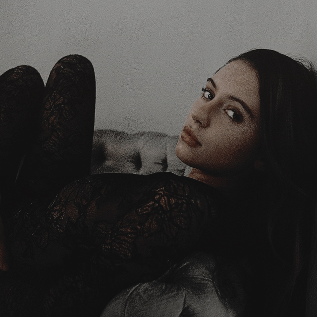 𝒕𝒐𝒓𝒊. (@iwntahappyendng) on Twitter photo 